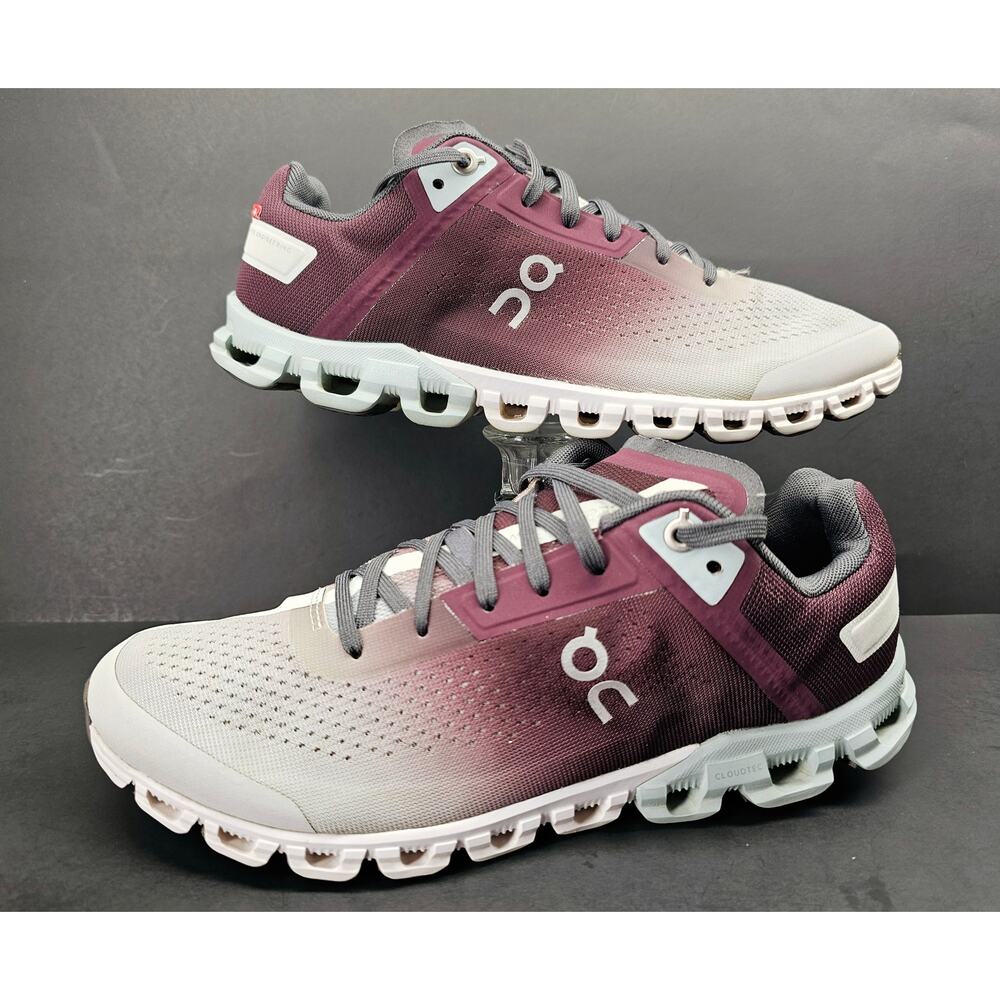 Oncloud Women 8.5 Comfy footwear